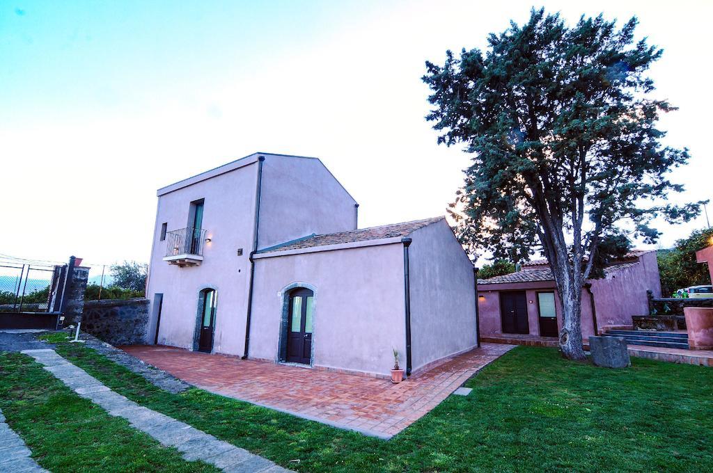 Villa Il Giardino Degli Ovali Fiumefreddo di Sicilia Habitación foto